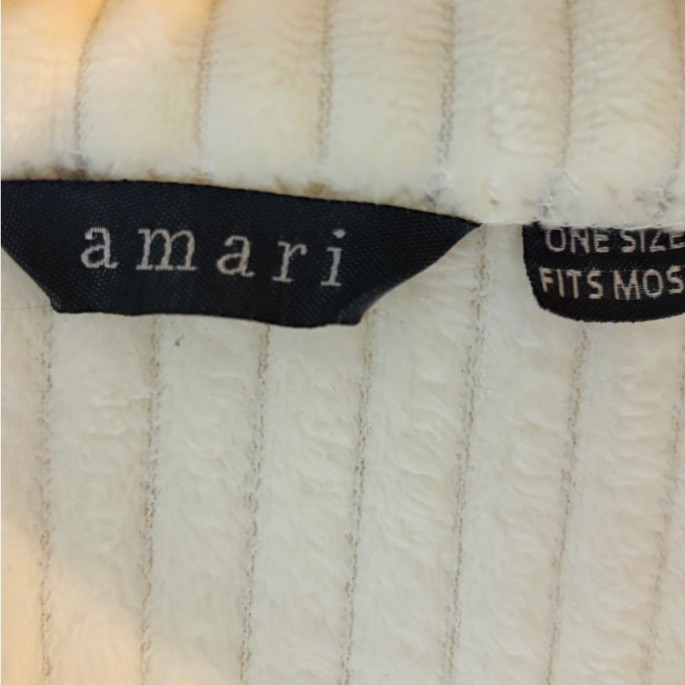 Cozy Cream Zip-Up Robe - Picture 2 of 4